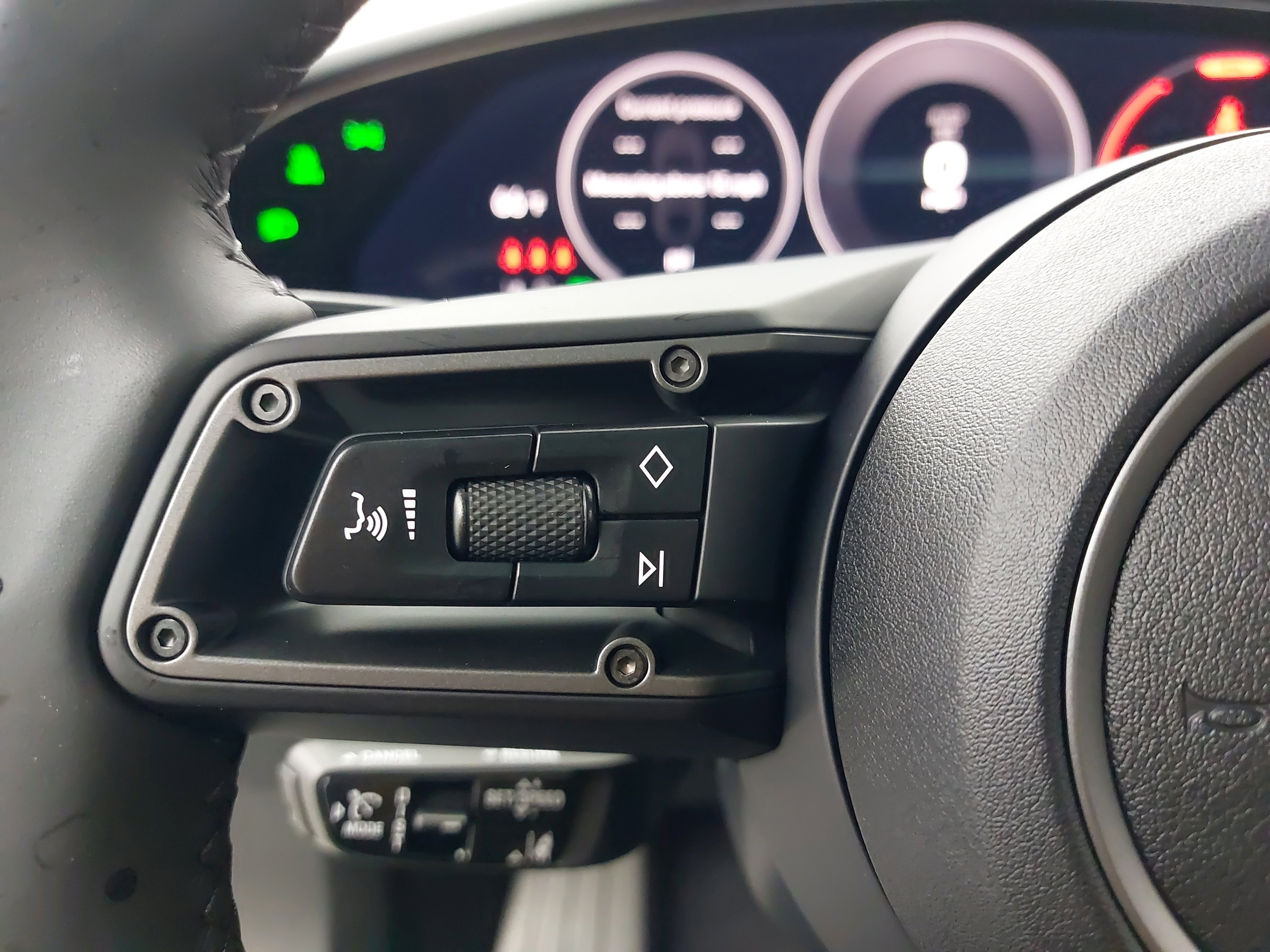 New 2025 Porsche Taycan image 19