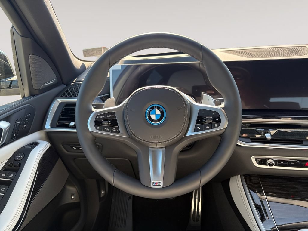New 2026 BMW X5 xDrive50e w/ M Sport Package AWD/4WD image 12