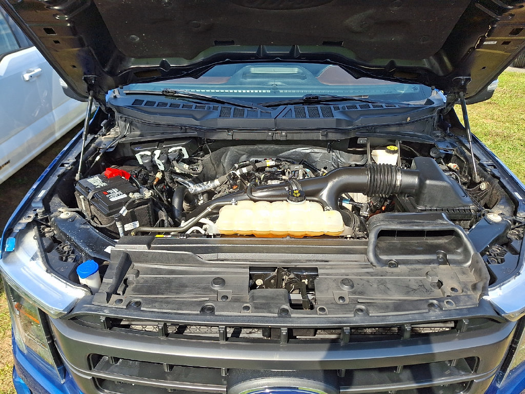 Used 2023 Ford F150 Lariat w/ Equipment Group 502A High AWD/4WD image 27