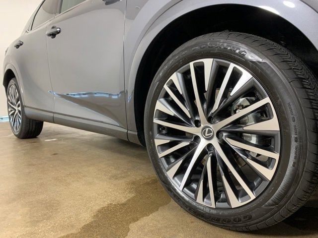 Used 2025 Lexus RX 350 350h Premium Plus w/ Convenience Package image 6