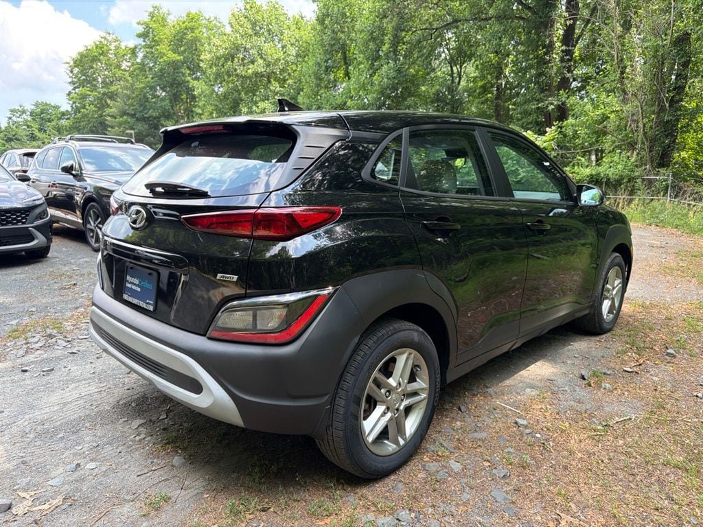 Certified 2023 Hyundai Kona SE w/ Cargo Package AWD/4WD image 3