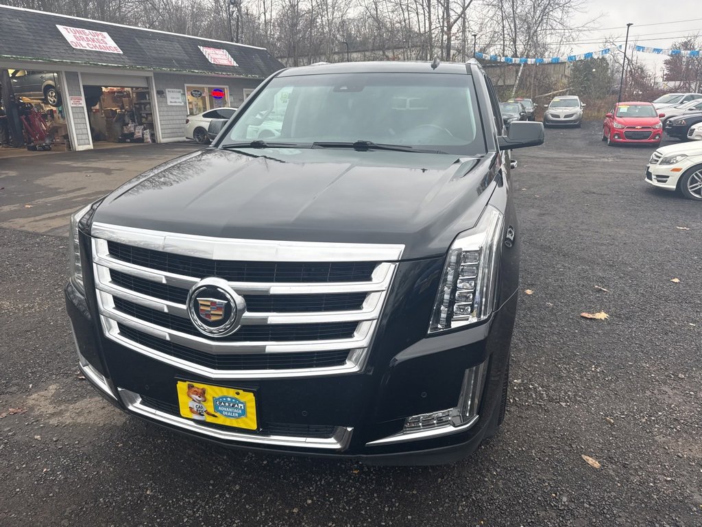 Used 2015 Cadillac Escalade ESV Luxury image 3