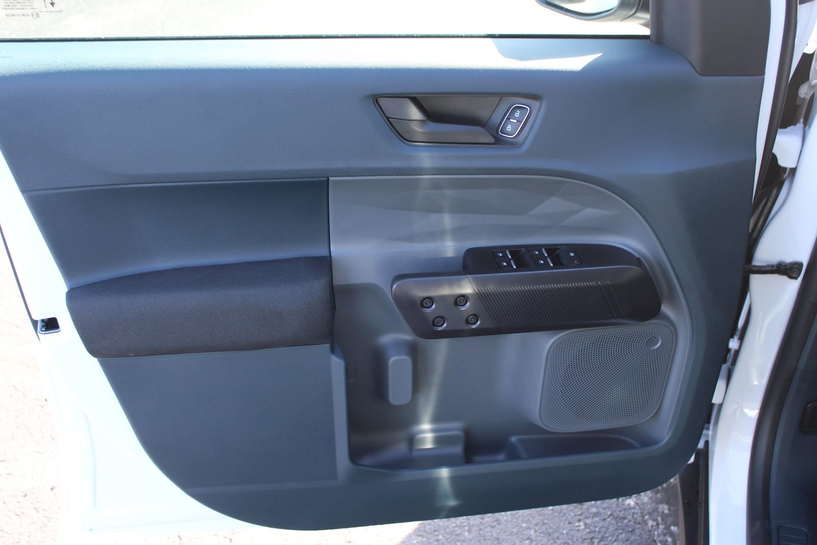 New 2025 Ford Maverick XL w/ Equipment Group 101A image 17
