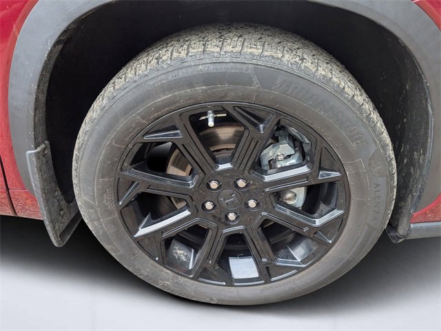 Used 2023 Toyota Highlander L image 10