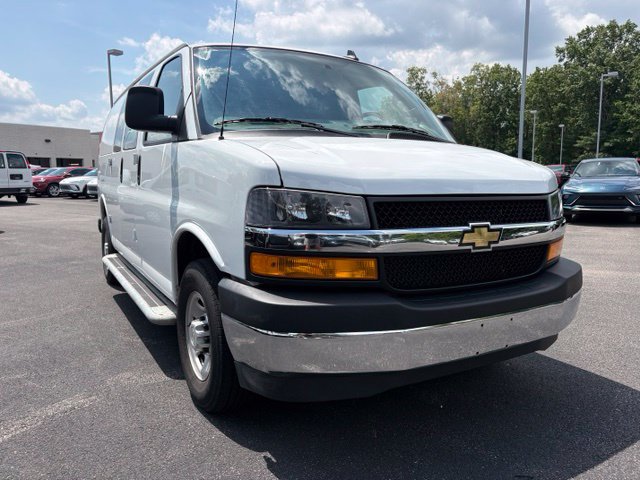 Used 2025 Chevrolet Express 2500 w/ Driver Convenience Package RWD image 15