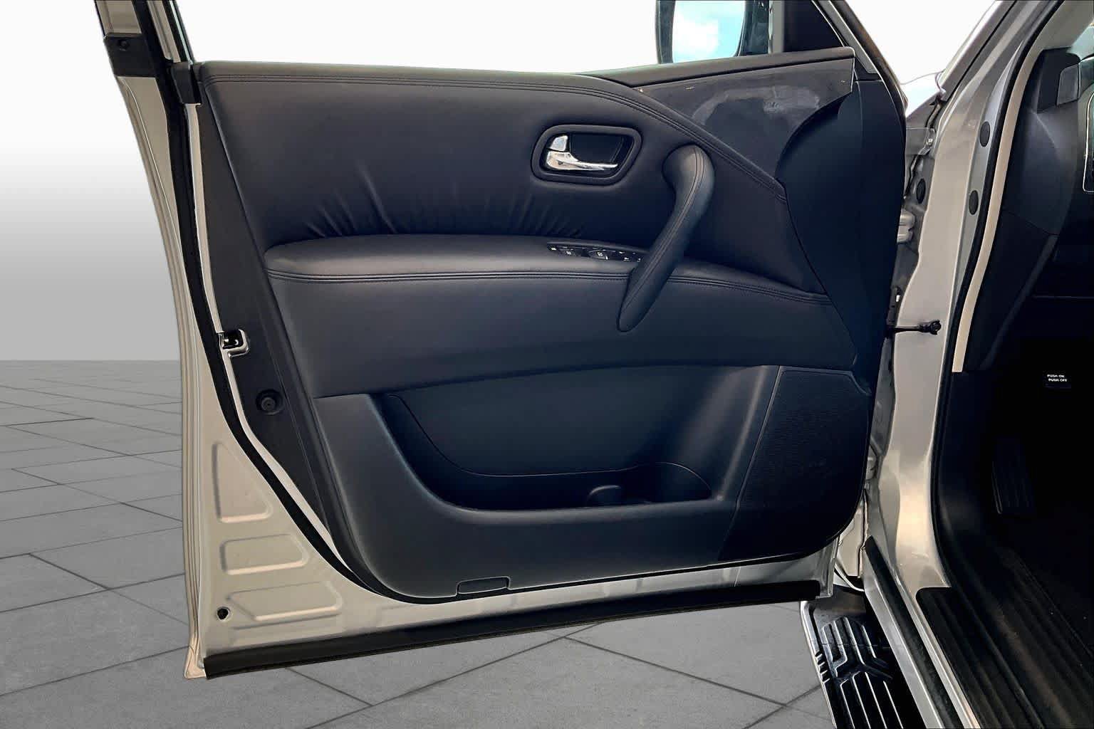 Used 2023 Nissan Armada SV w/ Cargo Package AWD/4WD image 23
