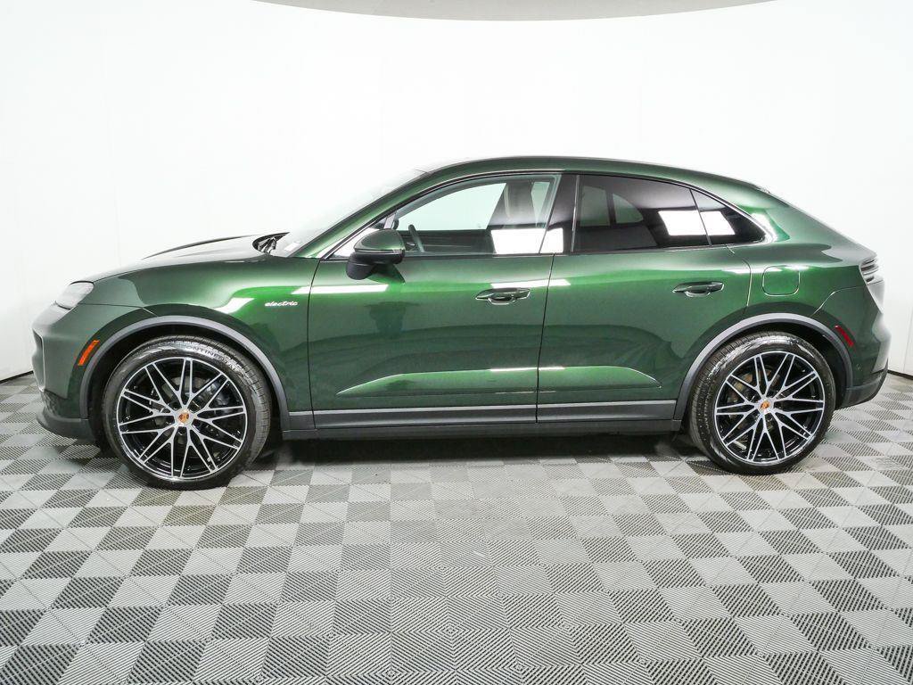 New 2026 Porsche Macan Electric RWD image 2