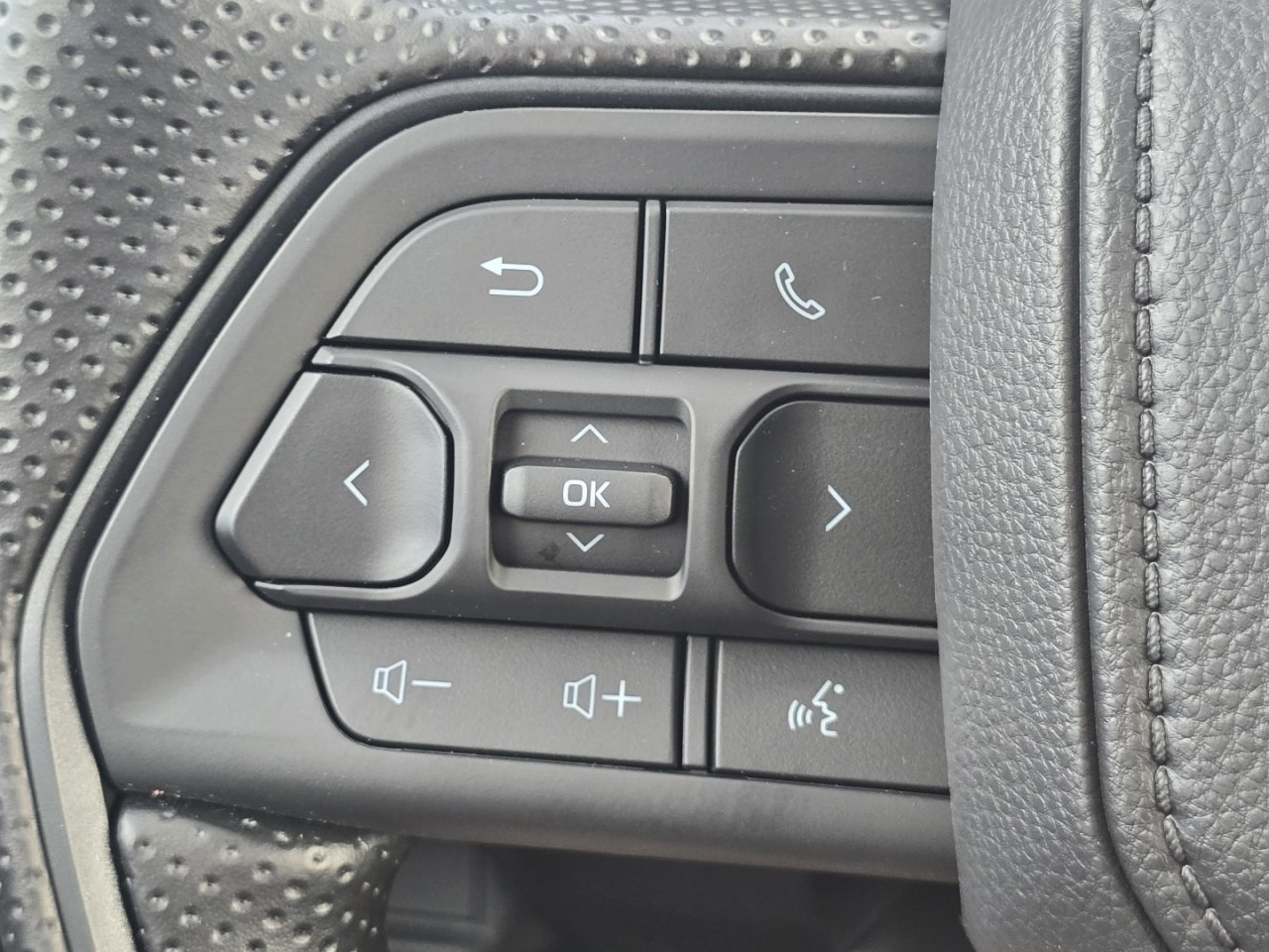 New 2026 Toyota Tacoma SR5 AWD/4WD image 31