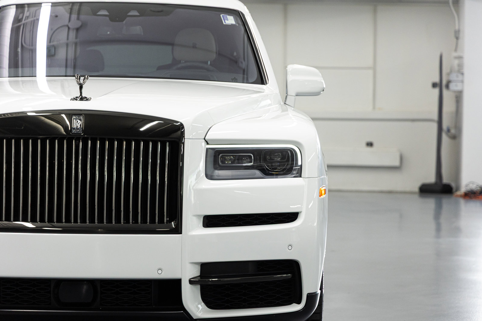 Certified 2023 Rolls-Royce Cullinan Black Badge w/ Driver's Package AWD/4WD image 9