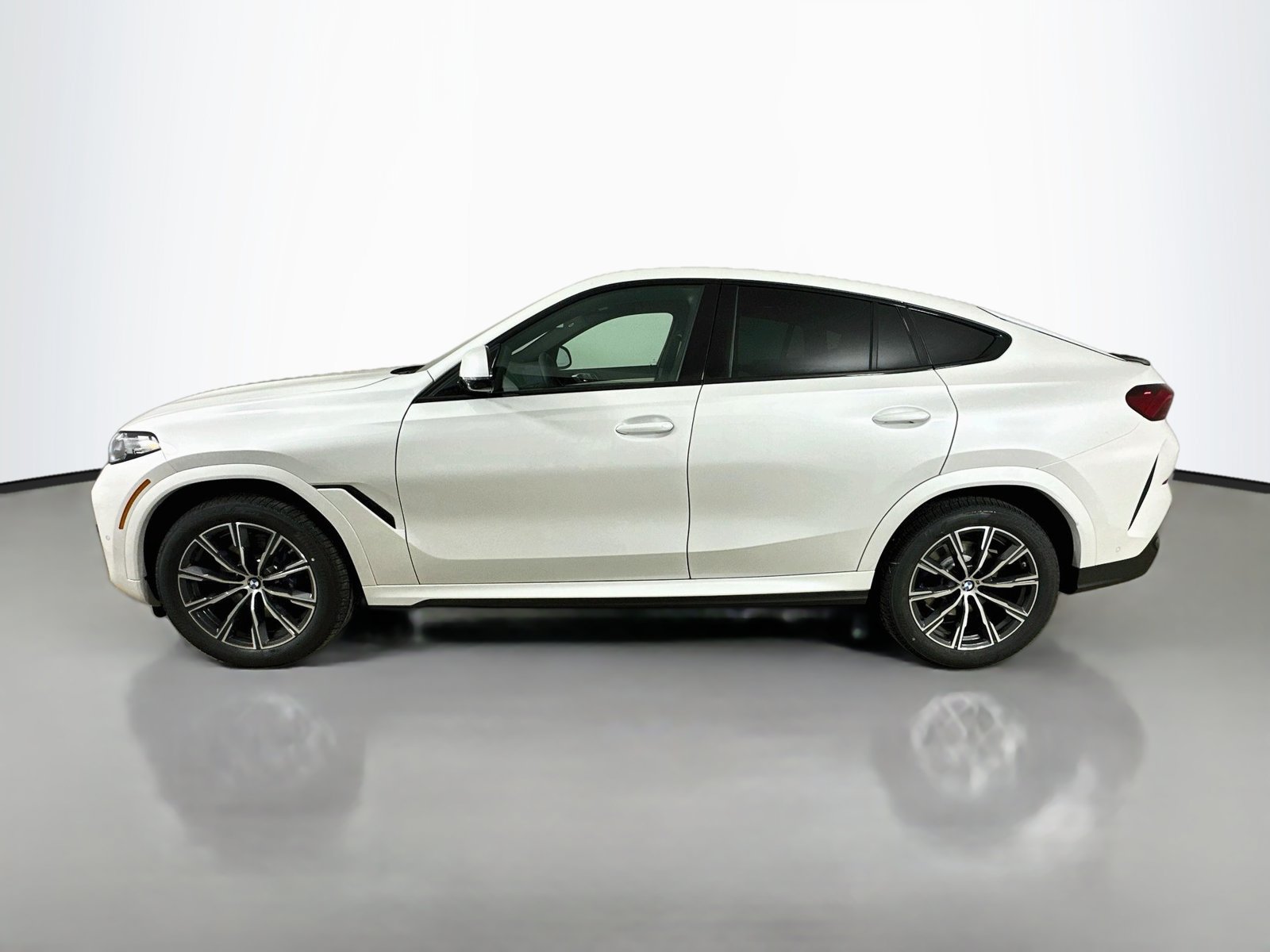 New 2027 BMW X6 xDrive40i AWD/4WD image 7