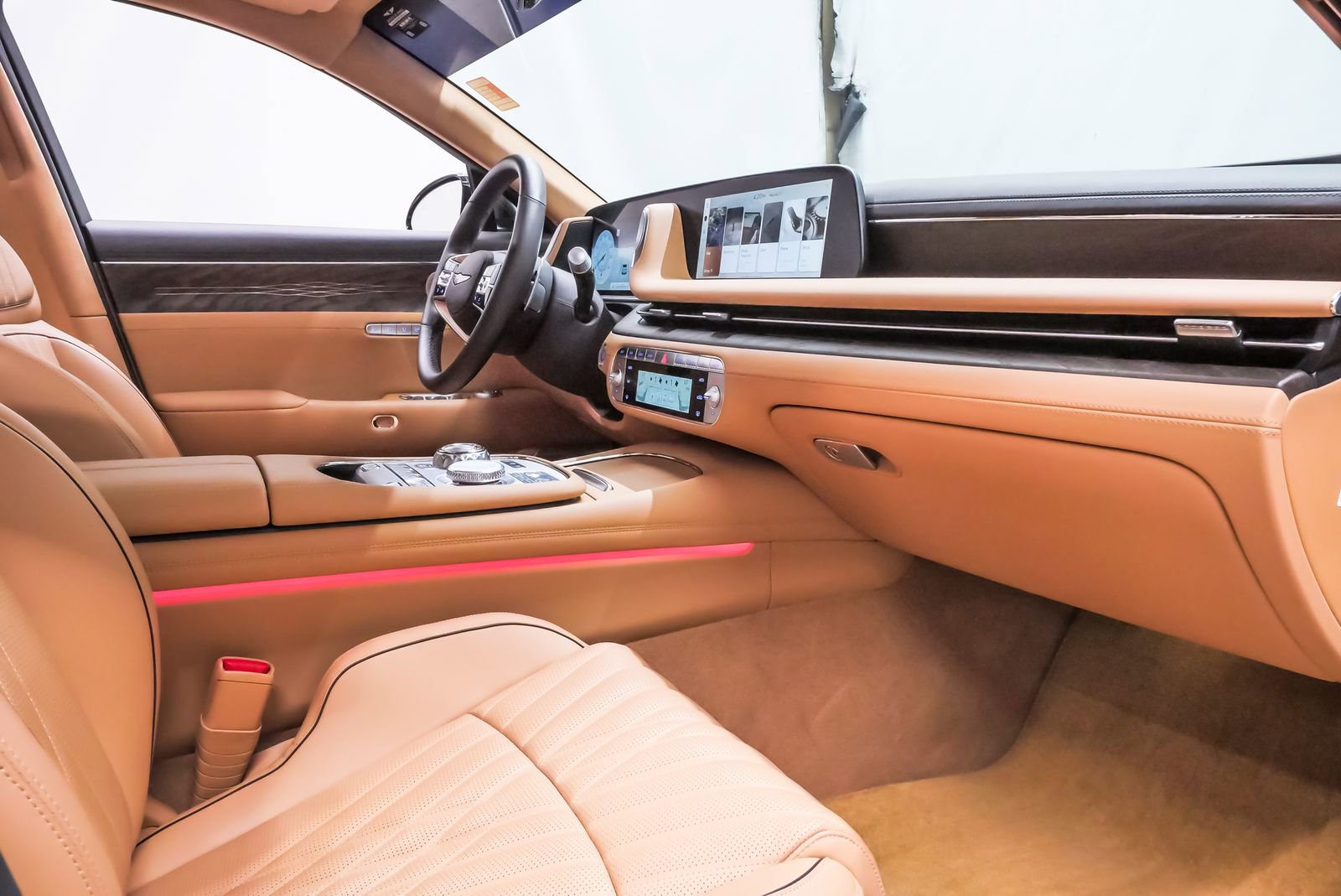 Certified 2025 Genesis G90 3.5T image 15