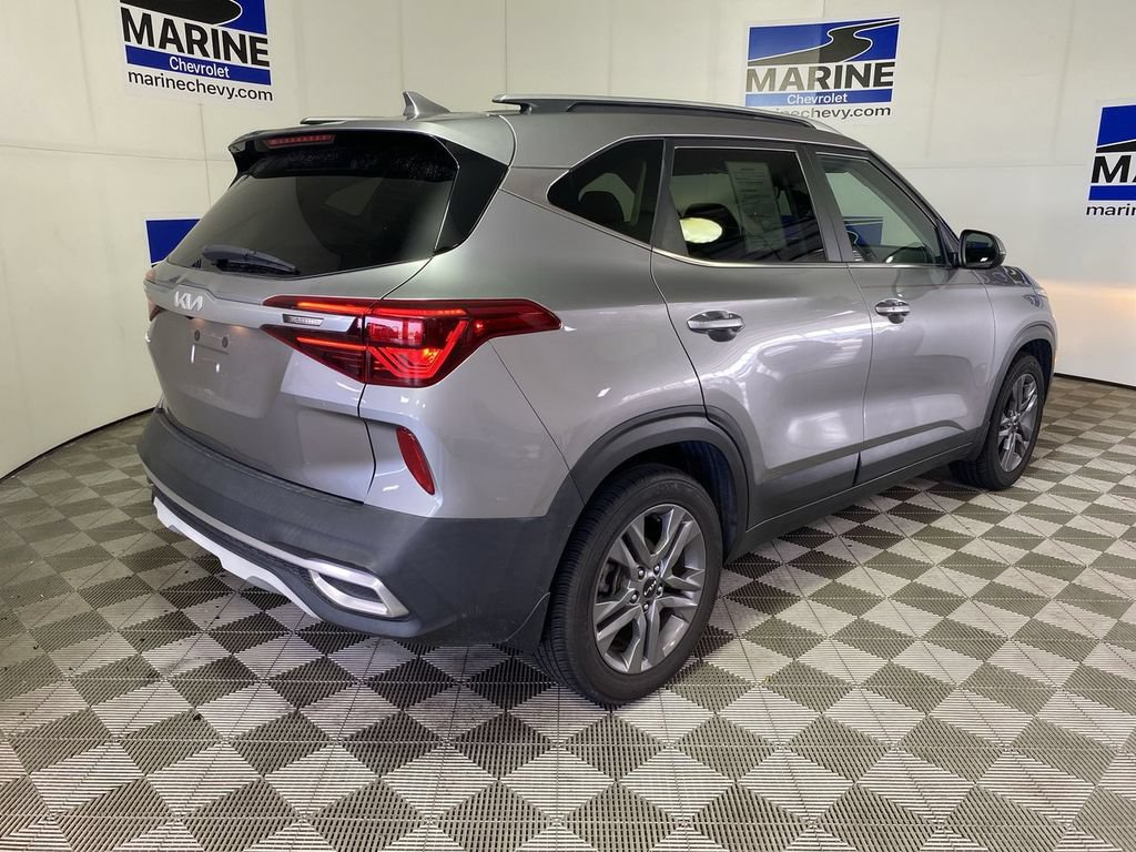 Used 2022 Kia Seltos S FWD image 16