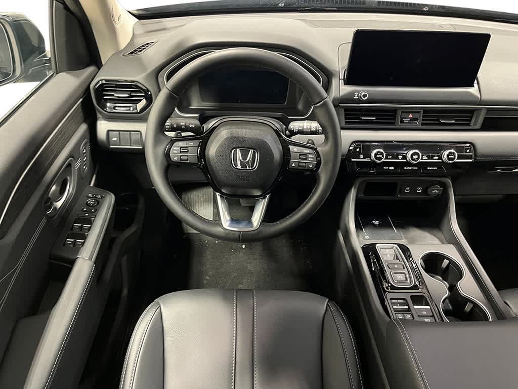 New 2026 Honda Pilot Touring image 12
