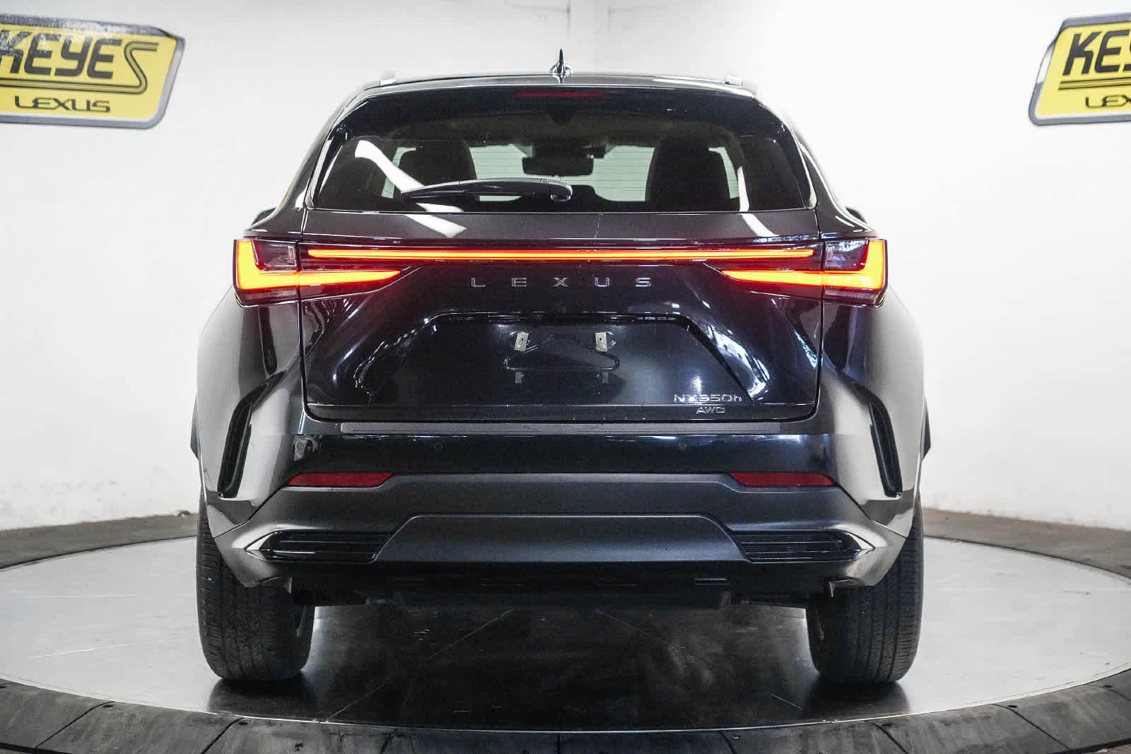 Used 2026 Lexus NX 350h AWD w/ Accessory Package (Z2) image 5