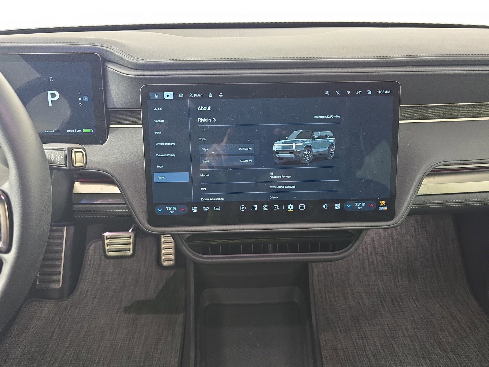 Used 2023 Rivian R1S Adventure image 29