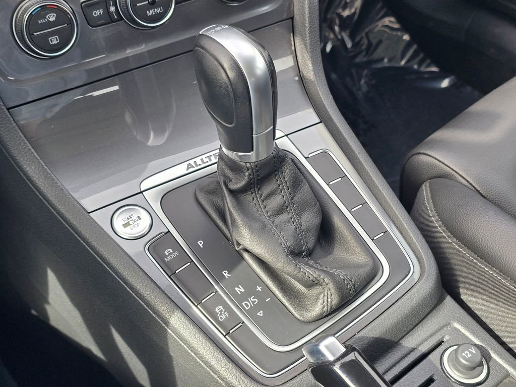 Used 2017 Volkswagen Golf Alltrack SEL image 35