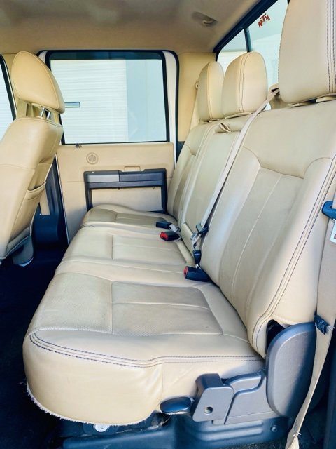 Used 2011 Ford F250 Lariat image 12