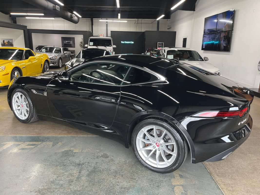 Used 2018 Jaguar F-TYPE Coupe RWD image 6