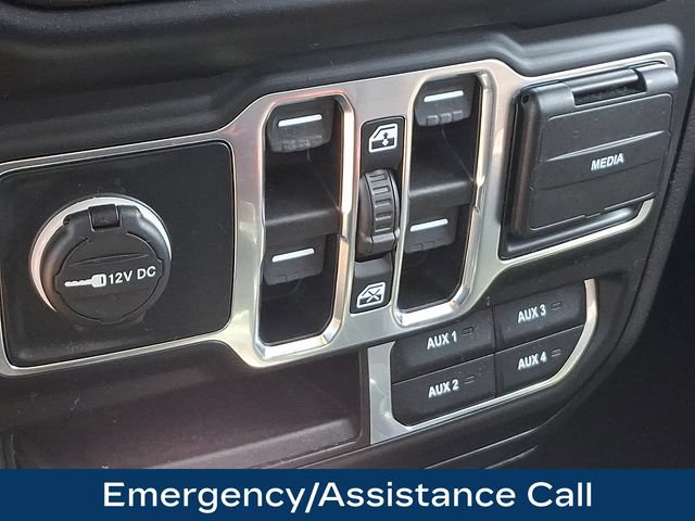 Used 2020 Jeep Gladiator Overland AWD/4WD image 17