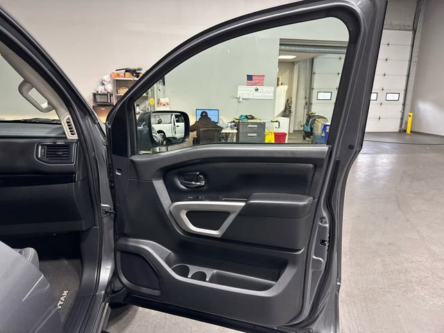 Certified 2024 Nissan Titan SV w/ SV Convenience Package AWD/4WD image 27