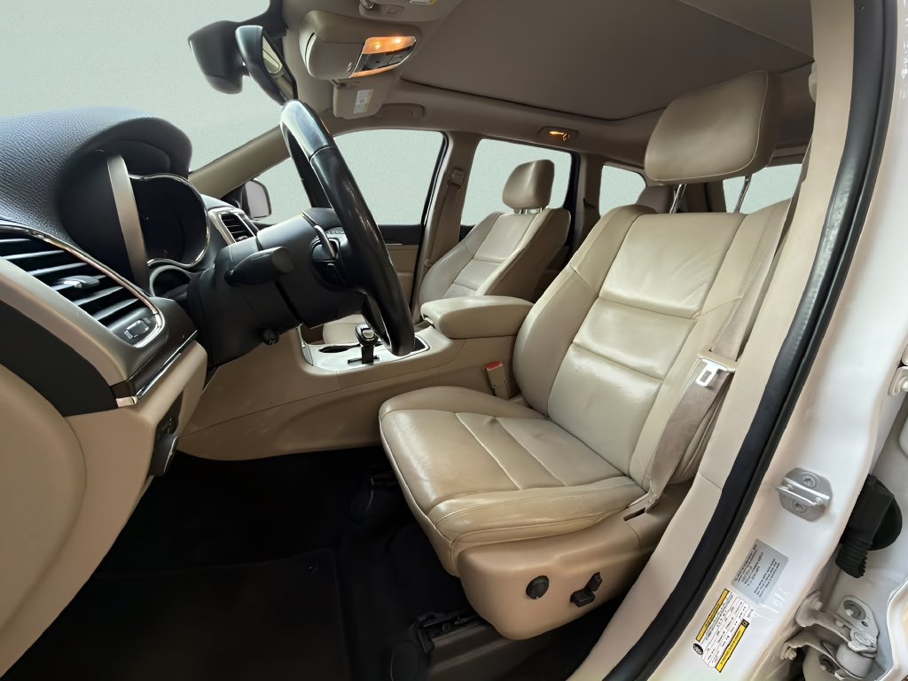 Used 2015 Jeep Grand Cherokee Limited w/ Luxury Group II RWD image 10