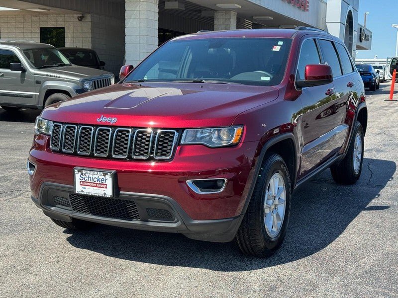 Used 2019 Jeep Grand Cherokee Laredo AWD/4WD image 8