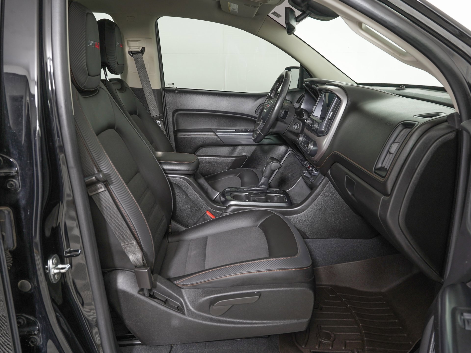 Used 2021 GMC Canyon AT4 w/ Driver Alert Package image 9