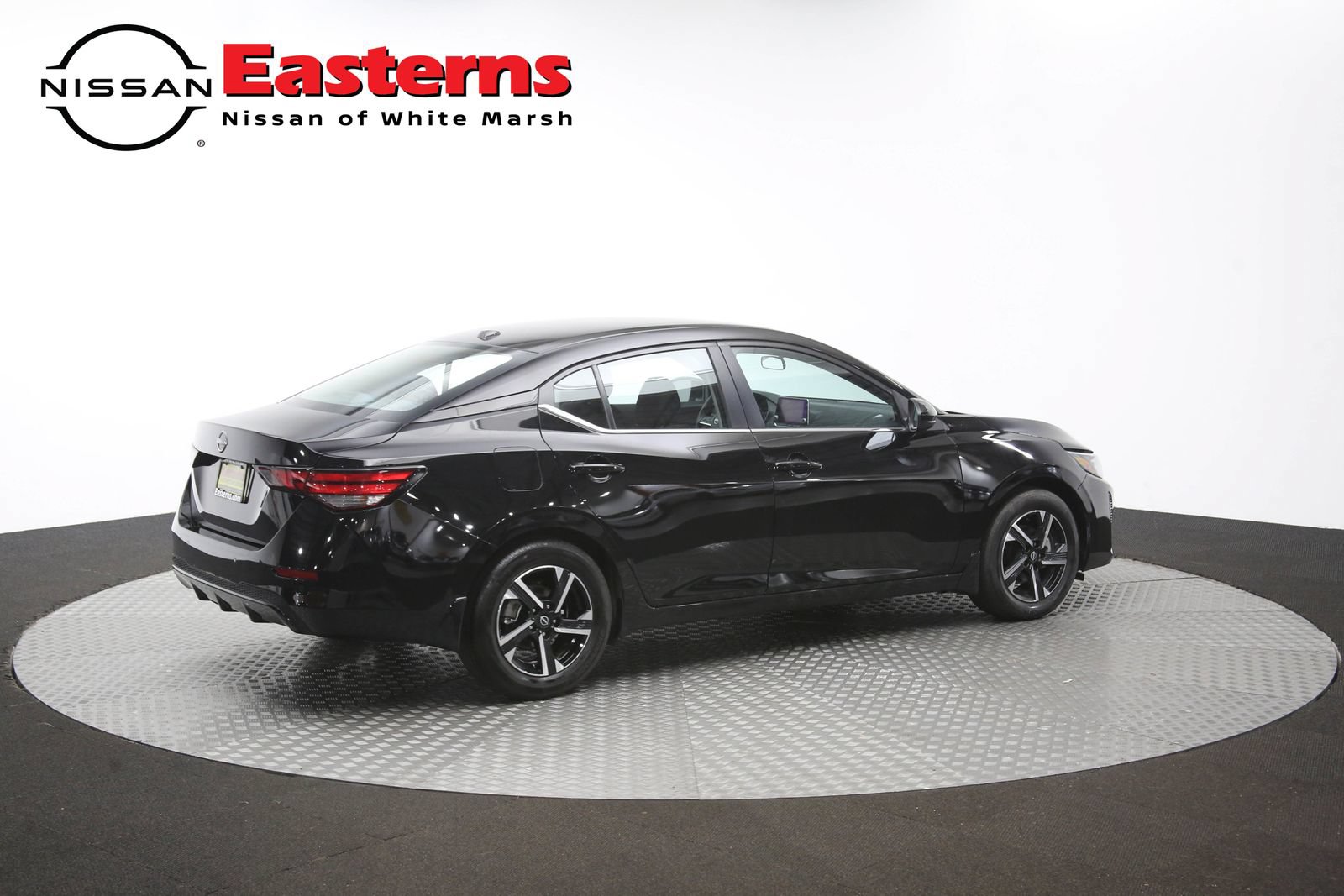 Used 2025 Nissan Sentra SV FWD image 40