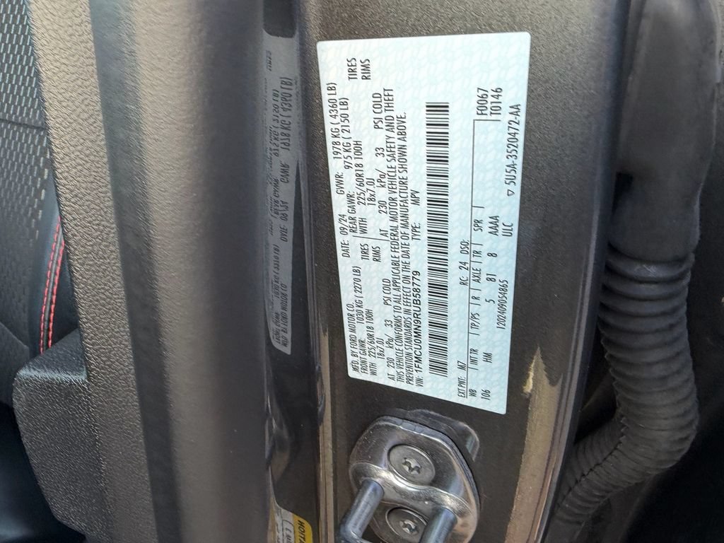 Used 2024 Ford Escape ST-Line w/ Tech Pack #1 FWD image 15