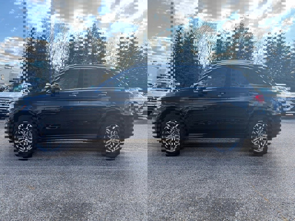 Certified 2022 Mercedes-Benz GLC 300 4MATIC w/ Premium Package Lite image 7