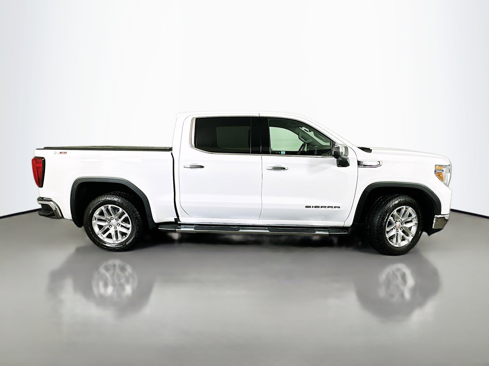 Used 2019 GMC Sierra 1500 SLT w/ SLT Premium Package image 8