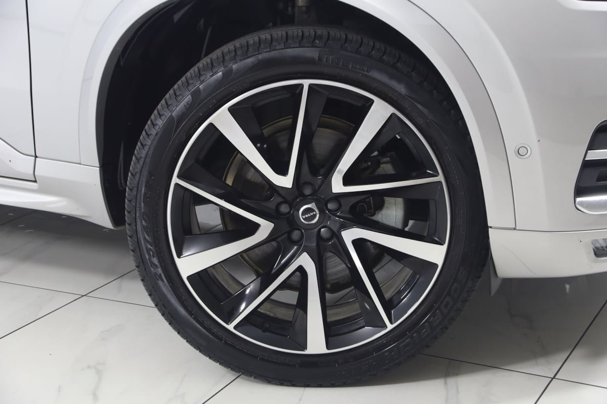 Used 2024 Volvo XC90 B6 Plus w/ Protection Package Premier AWD/4WD image 17