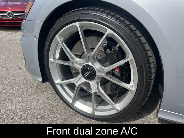 Used 2025 Audi S6 Prestige image 11