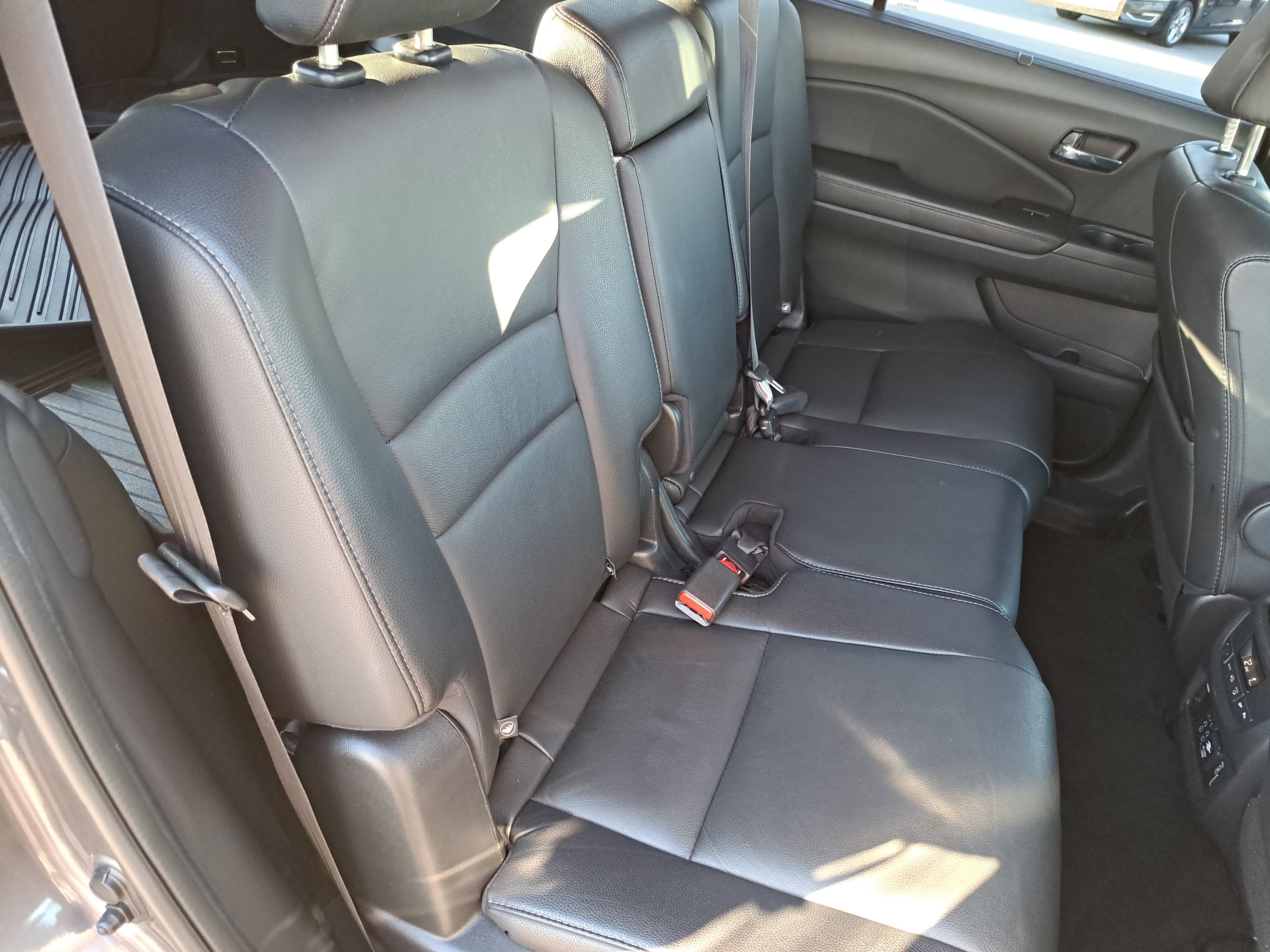 Used 2020 Honda Pilot EX-L image 12