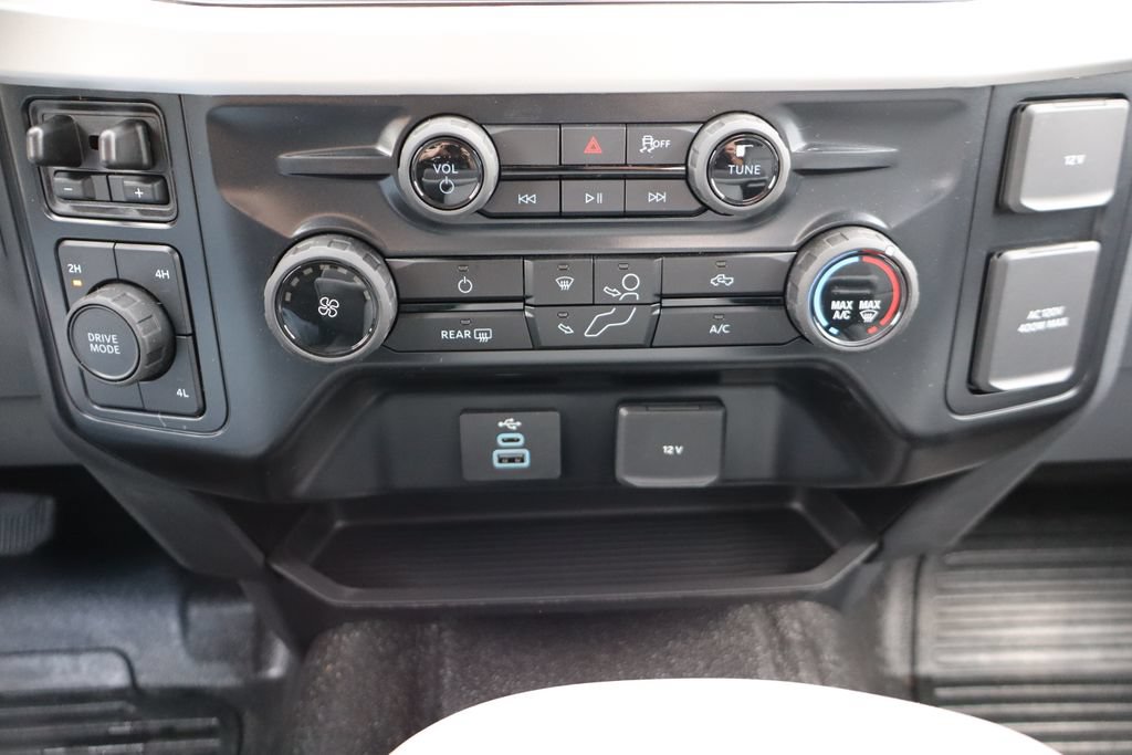 New 2026 Ford F550 4x4 Supercab Super Duty image 10
