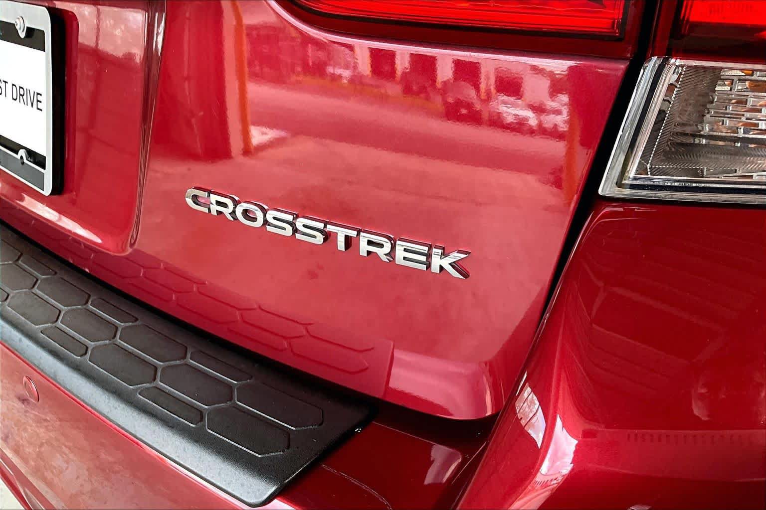 Used 2019 Subaru Crosstrek 2.0i Limited w/ Moonroof Package w/Navigation AWD/4WD image 10