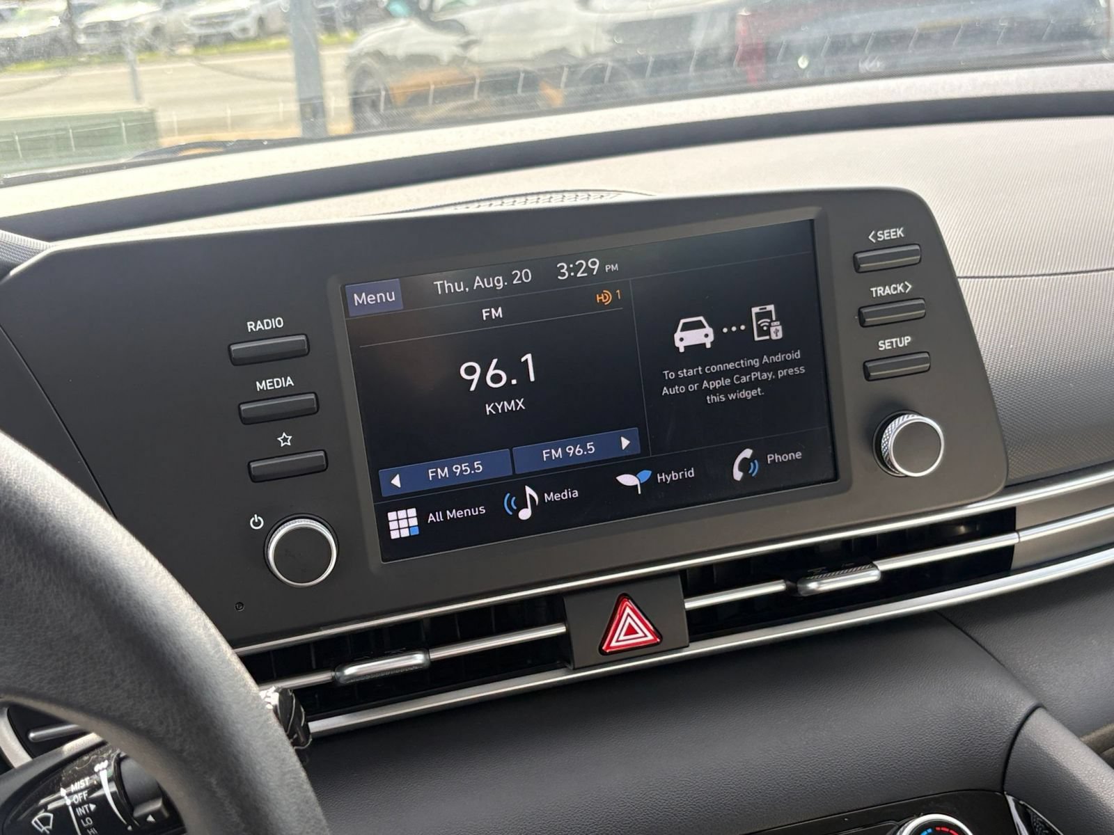Used 2026 Hyundai Elantra Hybrid FWD image 16