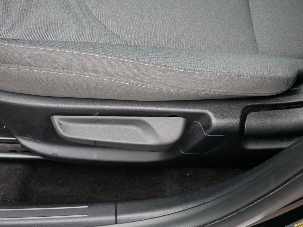 Used 2025 Kia K4 FWD image 23