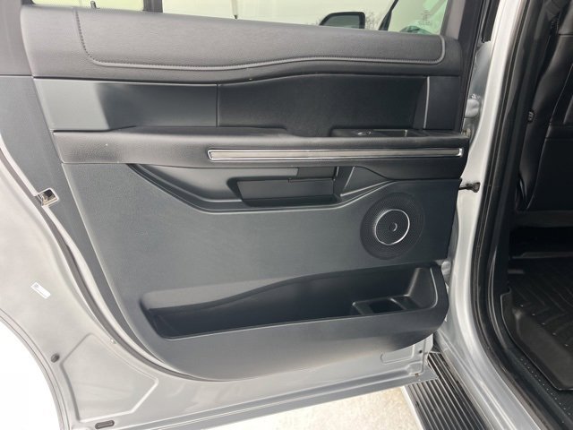 Used 2020 Ford Expedition Max XLT w/ Equipment Group 202A image 36