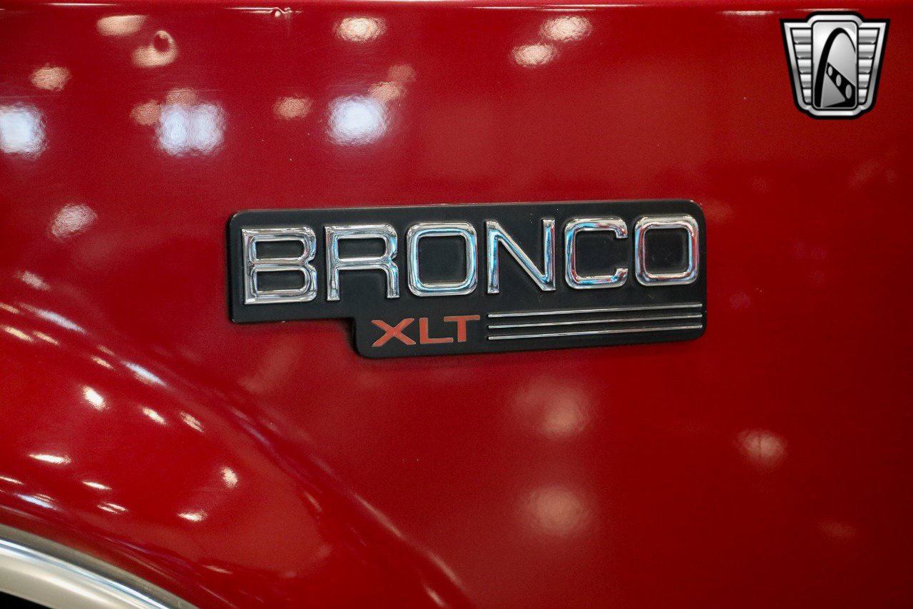 Used 1994 Ford Bronco image 10
