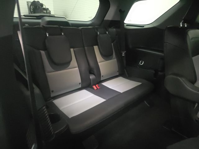 Used 2023 Ford Explorer XLT w/ Equipment Group 202A image 8