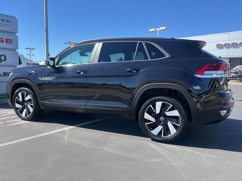 Used 2025 Volkswagen Atlas Cross Sport SE image 13