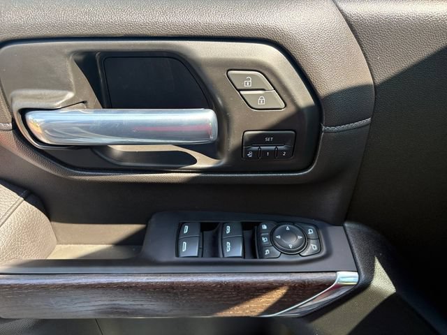 Used 2023 GMC Sierra 2500 Denali w/ Denali Ultimate Package AWD/4WD image 25