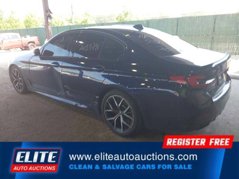 Used 2021 BMW M550i xDrive w/ Premium Package image 5
