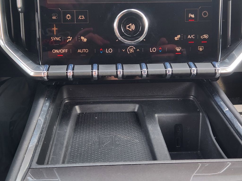 Used 2025 GMC Acadia Elevation image 20