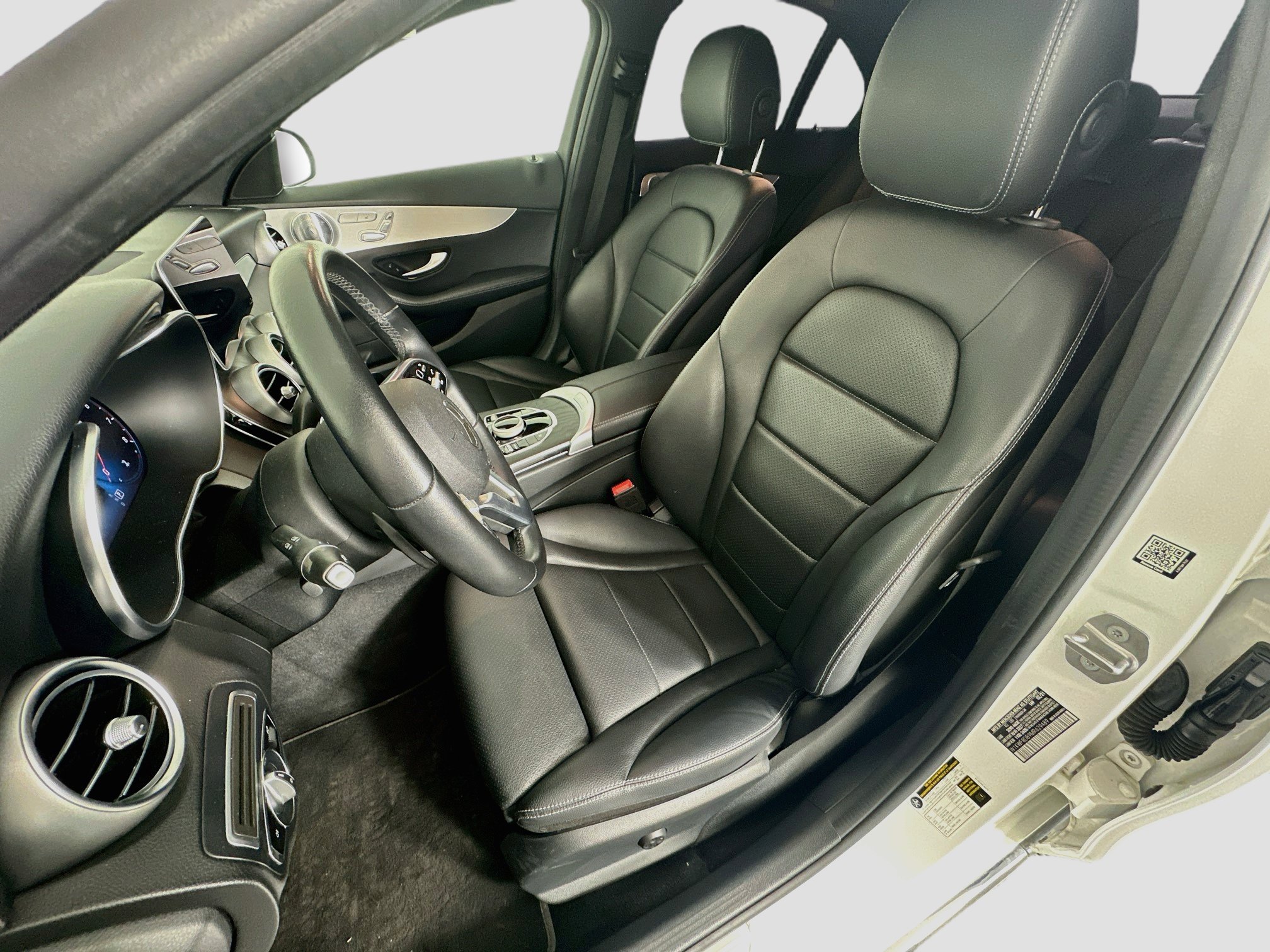 Used 2021 Mercedes-Benz C 300 Sedan image 13