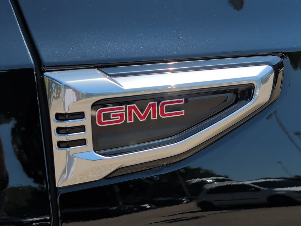 Used 2025 GMC Yukon Denali AWD/4WD image 43