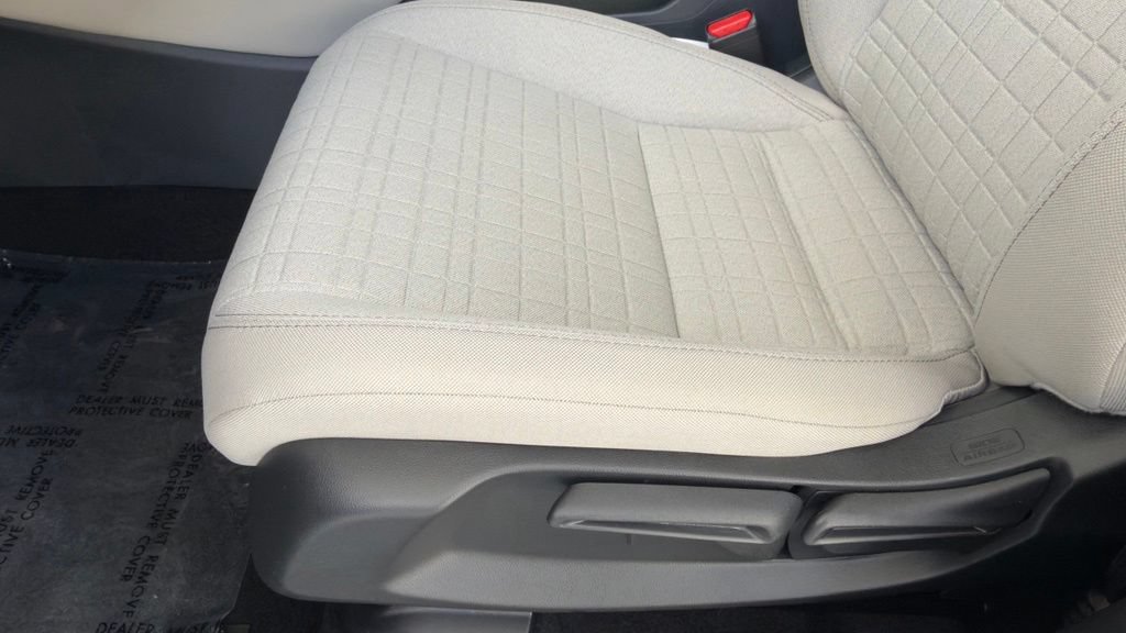 Used 2027 Honda HR-V LX image 5