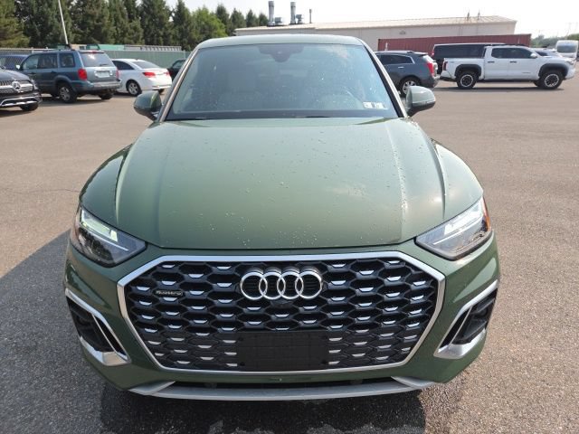 Used 2022 Audi Q5 2.0T Premium Plus w/ Premium Plus Package AWD/4WD image 21