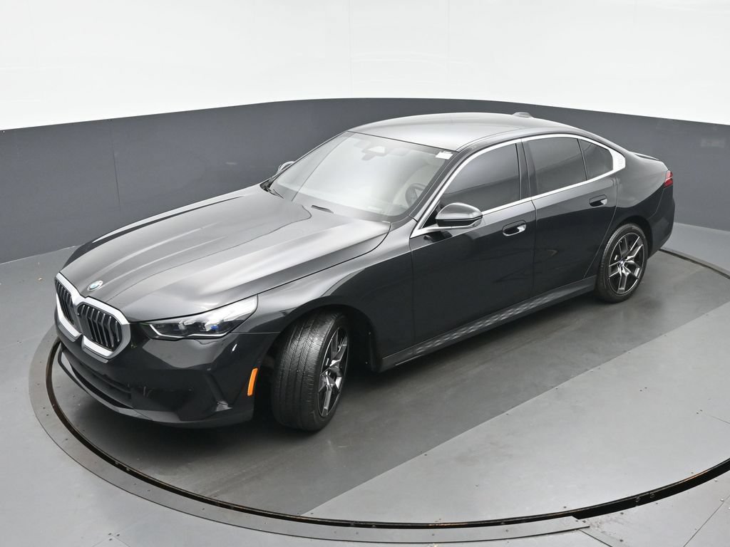 Used 2026 BMW 530i xDrive w/ Executive Package AWD/4WD image 35